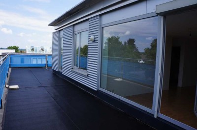 3-ZIMMER WOHNUNG MIT GROSSE DACHTERRASSE (5-Geh min zur S-Bahn S2)
