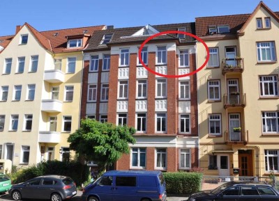 Schöne 2-Zimmer-Wohnung mit Balkon und Einbauküche in Kiel-Gaarden