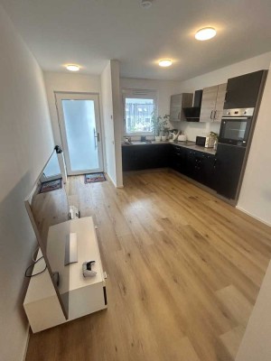 Erstbezug mit Balkon und EBK: Geschmackvolle 2-Raum-Wohnung mit gehobener Innenausstattung in Hanau