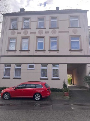 4 Zimmer, sanierter Altbau in Oberhausen-Schmachtendorf