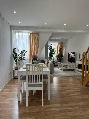 Stilvolle luxuriöse Dachgeschoss-Maisonettewohnung im Zentrum von Mönchengladbach