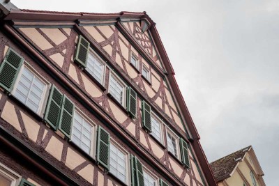 Rendite trifft Geschichte – Denkmalgeschütztes Wohn- & Geschäftshaus in Toplage von Tübingen