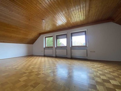 Gemütliche 4-Zimmer-DG-Wohnung