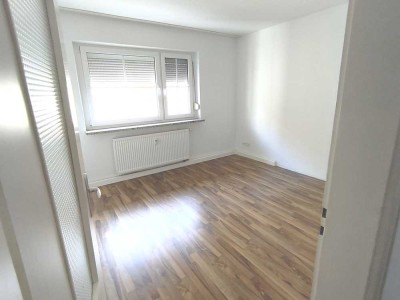 4-Zimmer Wohnung im 1.OG