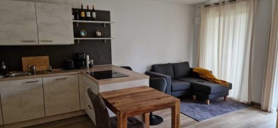 Schicke 2Zi.-Whg. mit Küche, Terrasse, Garten und TG ab 01.01.26
