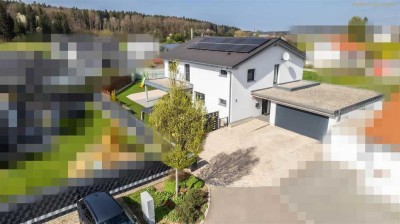 Großzügiges Einfamilienhaus mit Doppelgarage in Boms - Modernes Wohnen in idyllischer Lage