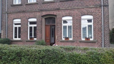 Helle 2-Zimmer-DG-Wohnung in Waldniel für 1 Jahr