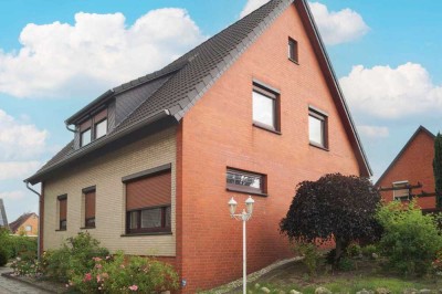 Gepflegtes Einfamilienhaus mit Garten, Garage und 2 Freistellplätzen inkl. Werkstatt