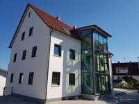 Schöne und neuwertige 5-ZKB Dachgeschosswohnung in Thannhausen OT BURG