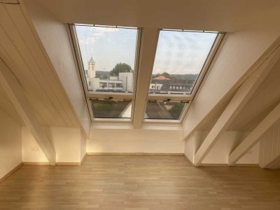 KA-Rüppurr +++ Gepflegte Maisonettewohnung in zentraler Lage