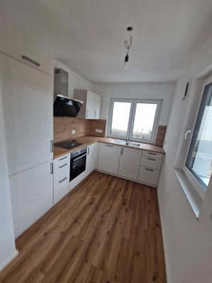 Helle 2-Zimmer-Wohnung mit Gartenanteil im Zentrum von Lappersdorf