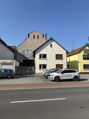 Viel Platz in Lampertheim... Haus, Hof, Scheune!