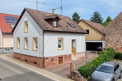 Stupferich: Einfamilienhaus mit Doppelgarage, Werkstatt und separatem Dachstudio