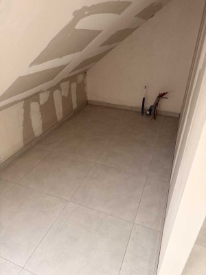 Erstbezug: geräumige 3 Zimmer Wohnung nur mit WBS Schein