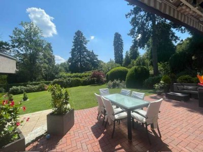 EXKLUSIVE VILLA AM GOLFPLATZ KRONBERG -