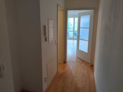 Helle 2-Zimmer Wohnung im 2. OG mit Aufzug in München-Au