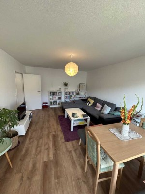 Sonnige modernisierte 2 Zimmer Wohnung in NU-Offenhausen mit Münsterblick