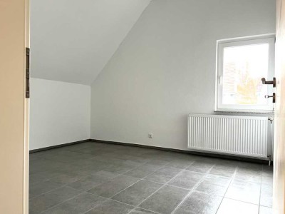 Erstbezug nach Kernsanierung: Stilvolle 2-ZKB-Dachgeschosswohnung in 55593 Rüdesheim