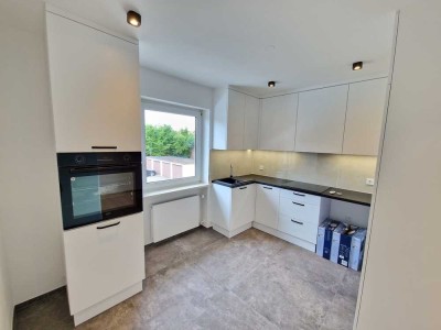 Kernsanierte 4-Zimmer-Wohnung mit Einbauküche