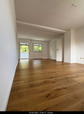 Komfort-2 Zimmer-Whg m. Balkon, S-Bahnstation nach HD od. KA in ca. 800 m, div. Discounter fußläufig