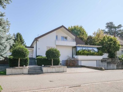 Großzügiges Einfamilienhaus mit Garten in Grenznähe