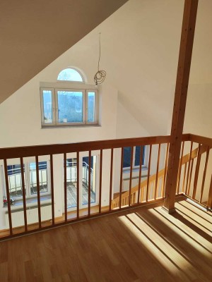 Attraktive 4,5-Zimmer Maisonette-Wohnung mit Balkon in Löwenstein