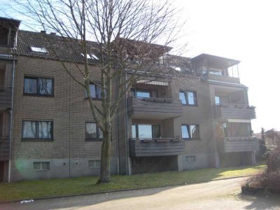 WBS f. 2 Zimmer erforderlich ! Großzügige Dachgeschoßwohnung mit Loggia in Bielefeld-Brackwede!