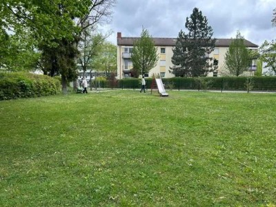 Preishit Helle 3 Zi ETW, ruhig und zentral, qm 5300,--€