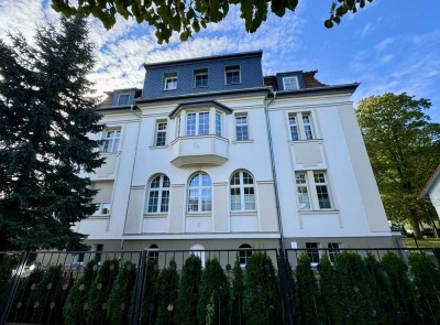 Attraktive 4 - Zimmer - Wohnung mit Balkon und 2 Stellplätzen in bevorzugter Wohnlage I Parkallee