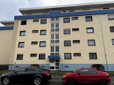 Renovierte 2-Zimmer-Wohnung mit Balkon, Aufzug und Stellplatz in Nauheim