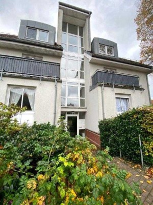 Wohnen in Stadtvilla mit Terrasse, EBK, Marmorbad und G-WC