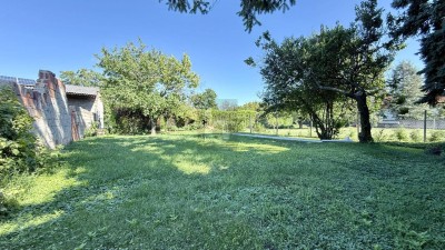 FAMILIENFREUNDLICH IN SIEDLUNGSLAGE MIT GARAGE UND GROSSEM KELLER