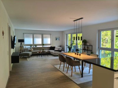 Stilvolle 3,5-Raum-Wohnung mit gehobener Innenausstattung und Einbauküche in Seefeld-Oberalting