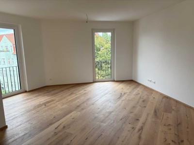 Erstbezug Neubau -  Balkon - Fensterbad mit Dusche & Wanne - keine Index- oder Staffelmiete