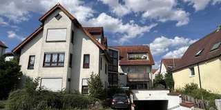 Lichtdurchflutete Dachgeschosswohnung mit Terrasse