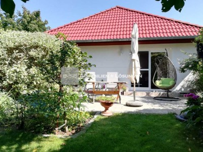 Gepflegter Bungalow auf Eckgrundstück in Strausberg