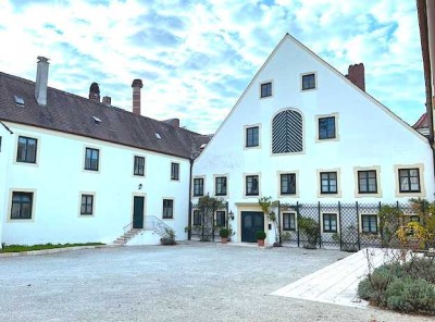 Reserviert: Ein Traum kann wahr werden! Stilvolles Wohnen im Schloss