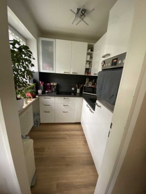 Charmante 2-Zimmer-Wohnung mit Balkon und EBK in ruhiger Lage