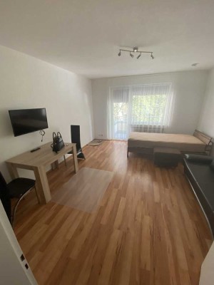 Möbliertes Apartment mit Balkon und Garten in Rüttenscheid