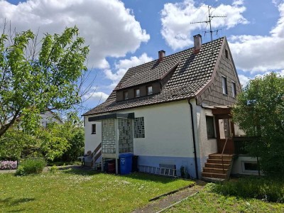 Einfamilienhaus mit Garten