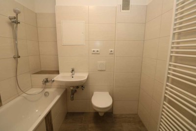 Hulapalu...greif einfach zu...moderne 3-RW mit Wanne & Balkon!!!