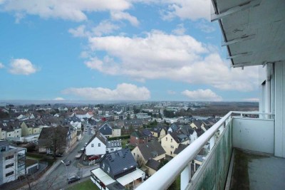 Barrierefrei: 4-Zi.-ETW mit 2 Balkonen und herrlicher Aussicht in Velbert