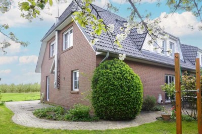 Home sweet home: Gepflegte Doppelhaushälfte mit Garten und Carport in idyllischer Lage