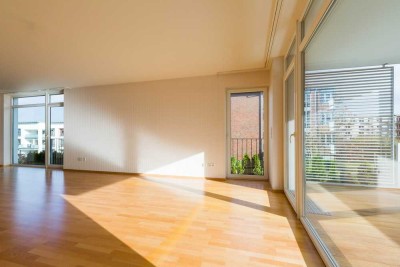 Attraktive 3-Zimmer-Wohnung mit Balkon, Aufzug und Garage in Paderborn