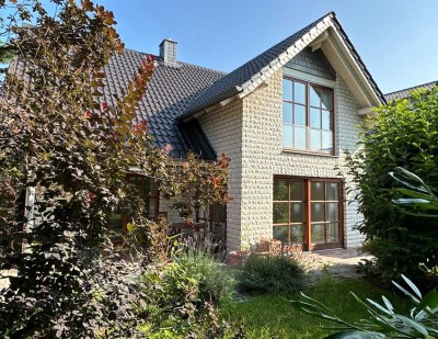Helmstedt: Luxuriöses 1-Familienhaus mit allen Annehmlichkeiten