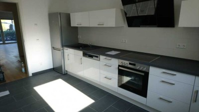 Am Schillerpark - 2- Zimmer- Wohnung mit Terrasse  und Einbauküche