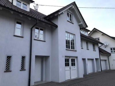 Sanierte 2,5-Zimmer-Wohnung mit Balkon und EBK in Ravensburg