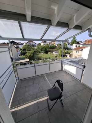 Freundliche 3-Zimmer-Dachgeschosswohnung mit Balkon in Östringen