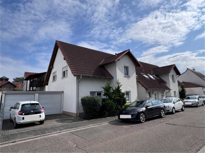 freundliche 3,5-Zimmer ETWohnung mit Garten & Garage in ruhigem 4-FH