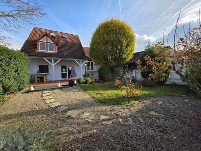 Zwei Häuser – ein Grundstück – vielseitiges Wohnen in Schöneck-Büdesheim!